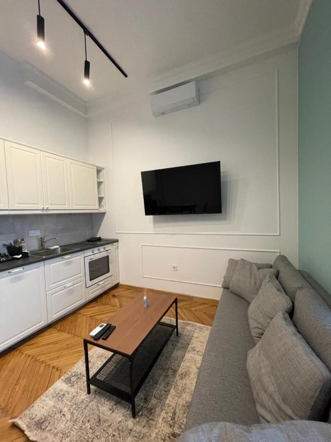 Flower Apartment Будапеща Екстериор снимка