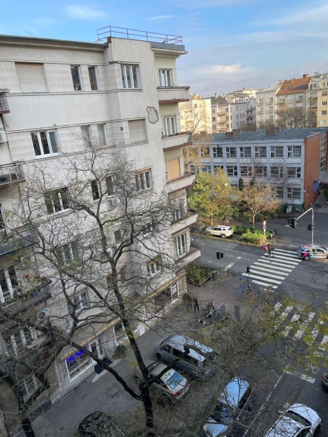 Flower Apartment Будапеща Екстериор снимка