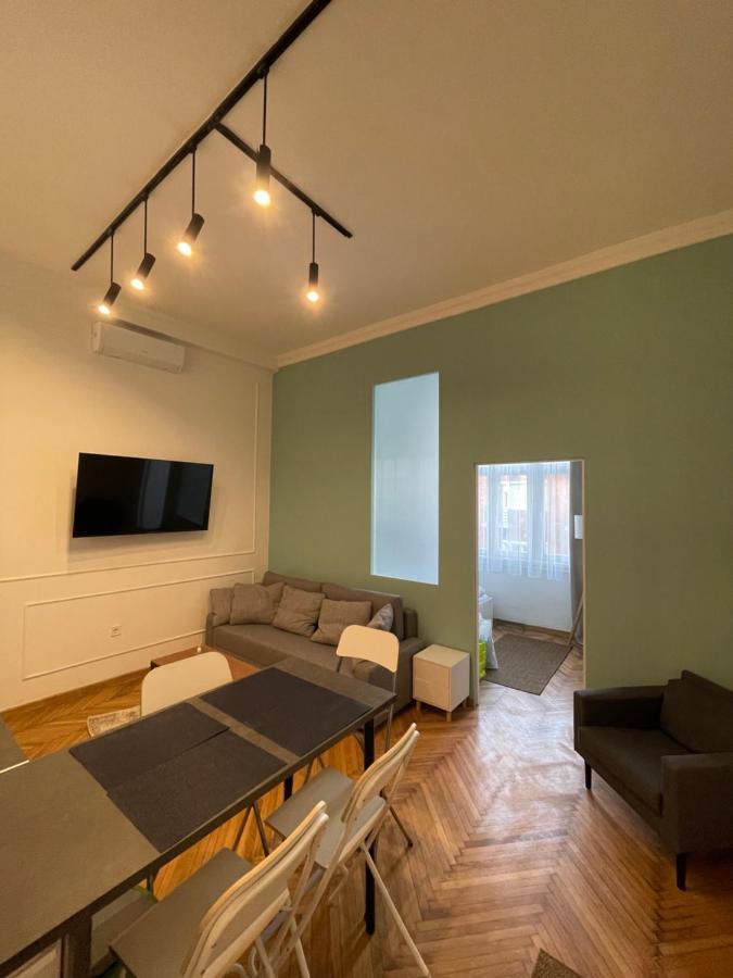 Flower Apartment Будапеща Екстериор снимка